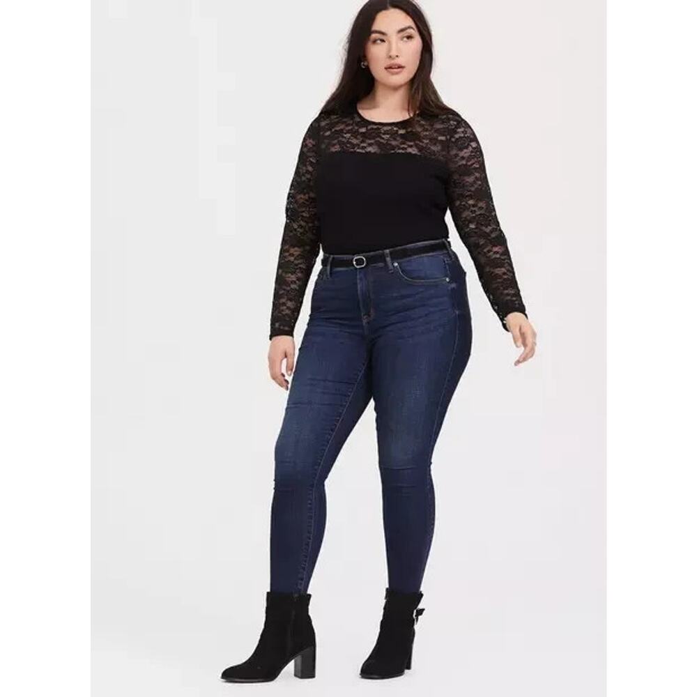 Torrid Lace Yoke Top Womens 0X Grayish Brown Long Sleeve Pullover Gothic Romance - Picture 3 of 11